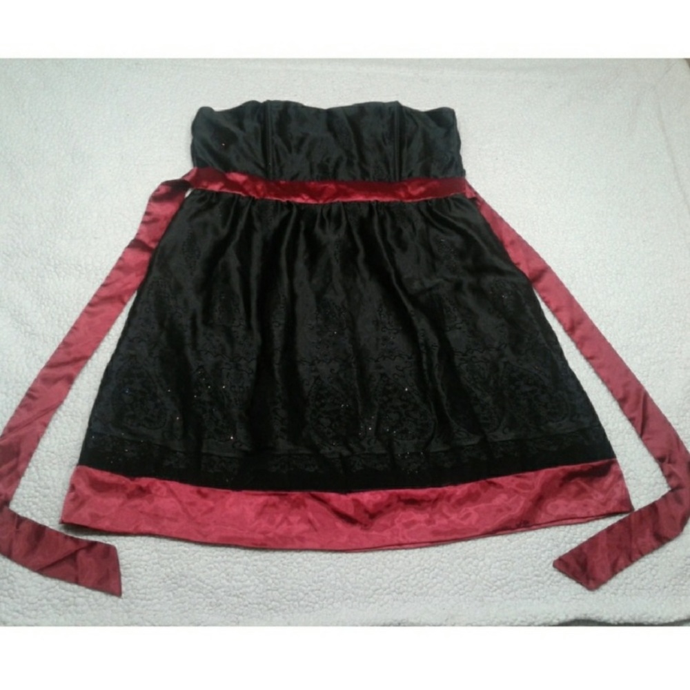 Krafty Dress color red and black plus sz 2XL.